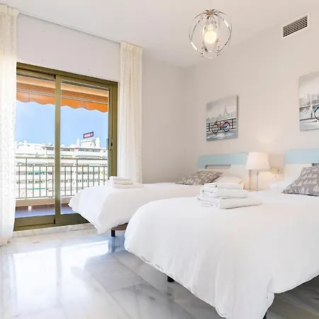 Apartment Front Dona Sofia F